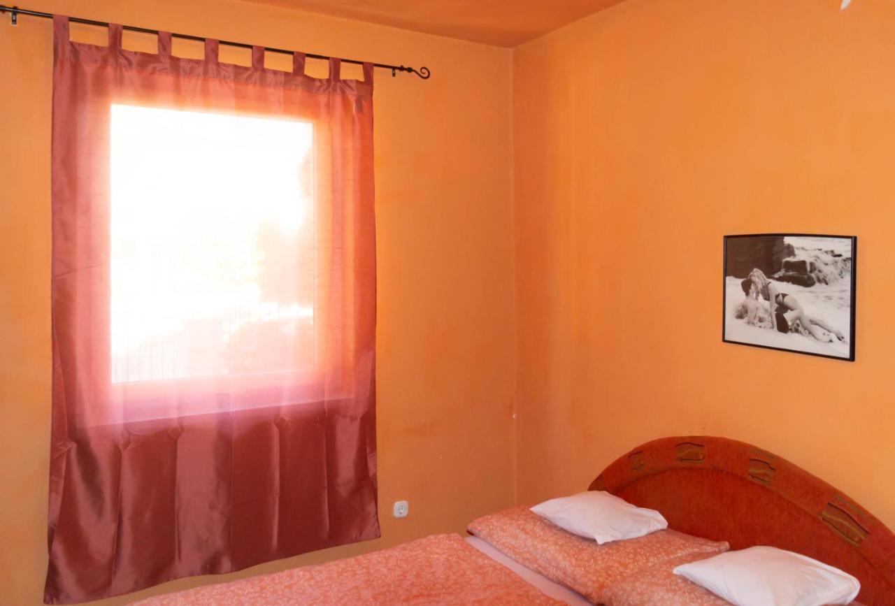 Zsolnay Apartman Siofok Exterior photo