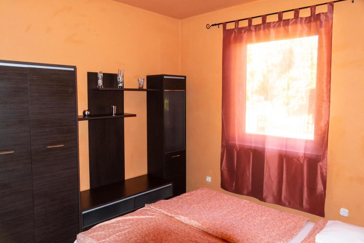 Zsolnay Apartman Siofok Exterior photo